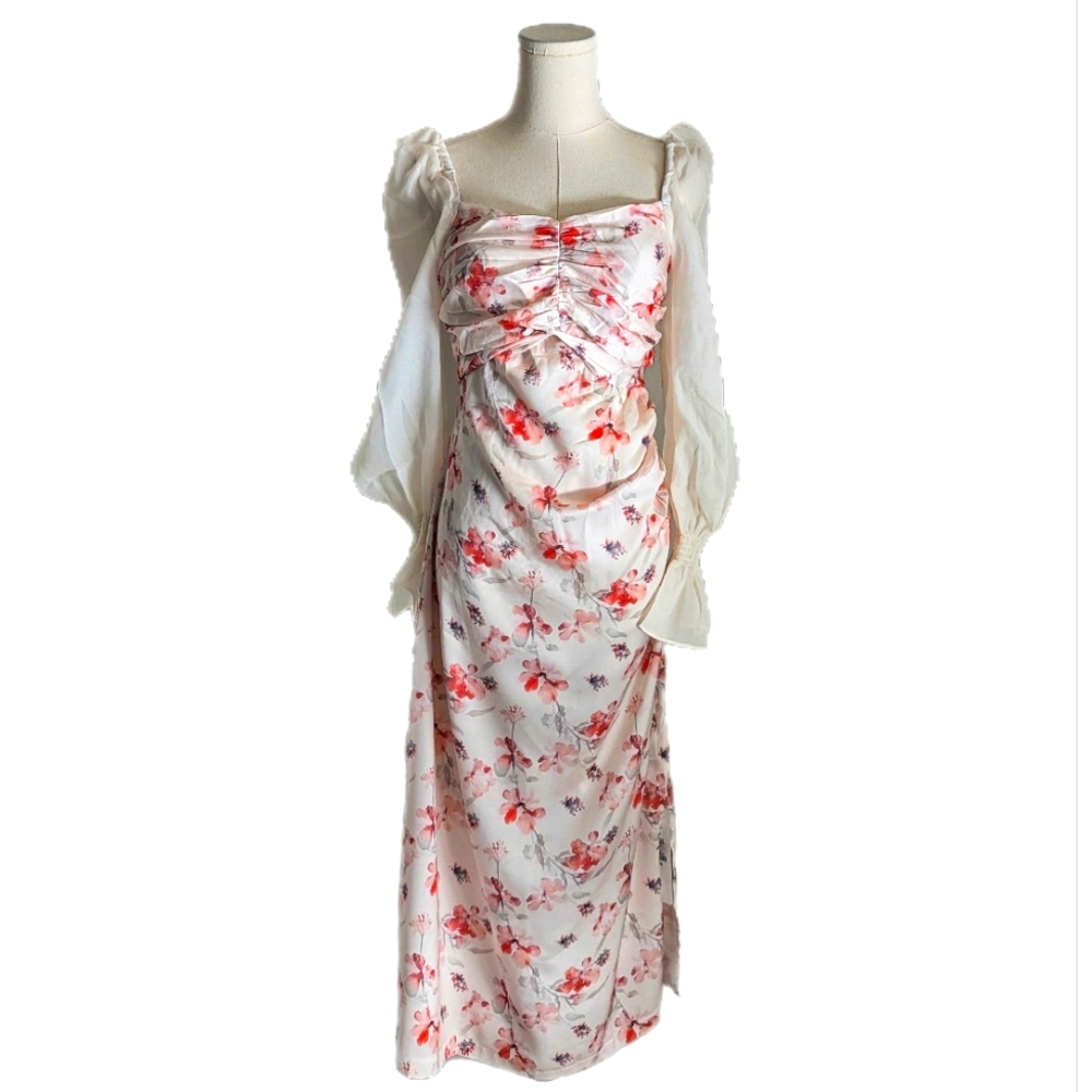 🎀 Luxe 🎀 long puffy sleeve floral satin maxi dress